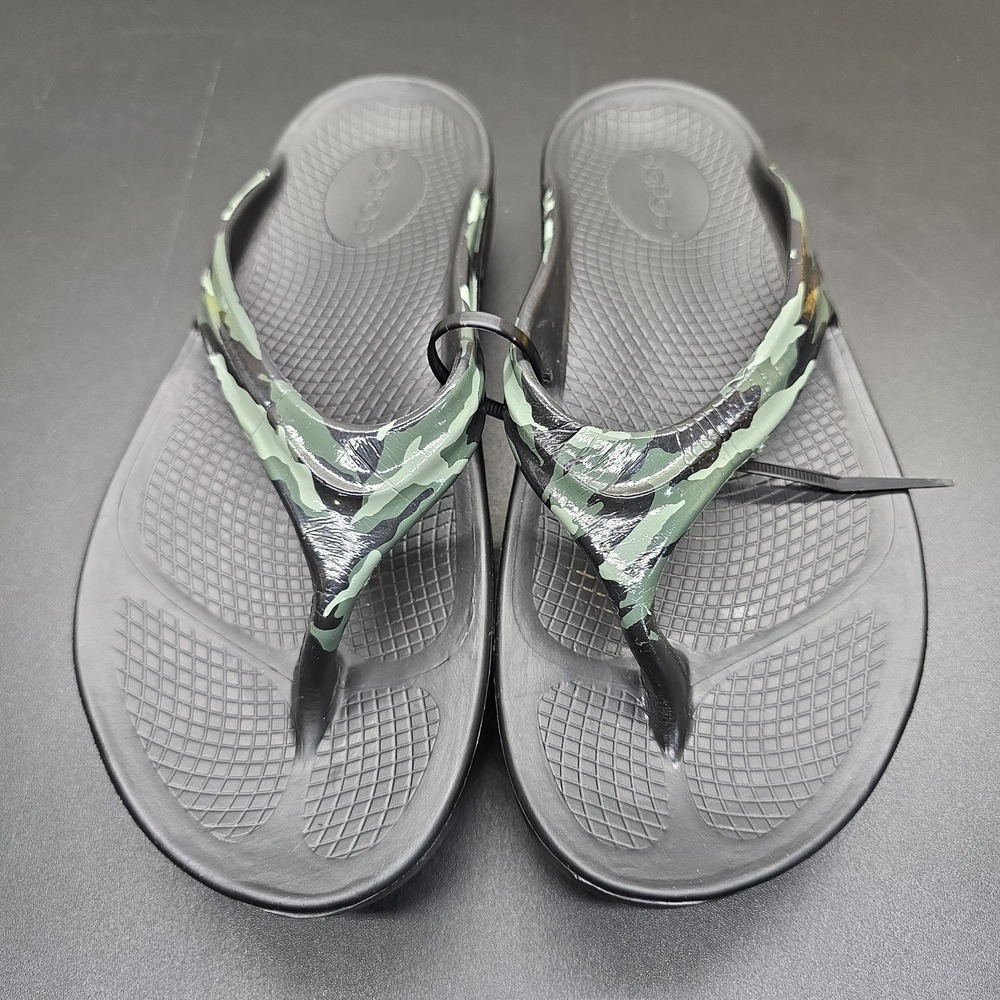 OOFOS Oolala Women 7 Green Camo Recovery Flip Flop Sandals EU 38 Camouflage